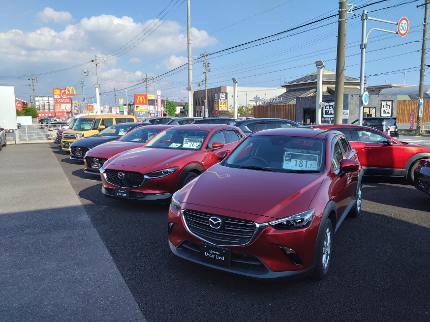良質なマツダ車を取り揃えております。全車保証付きでご購入後も安心です！